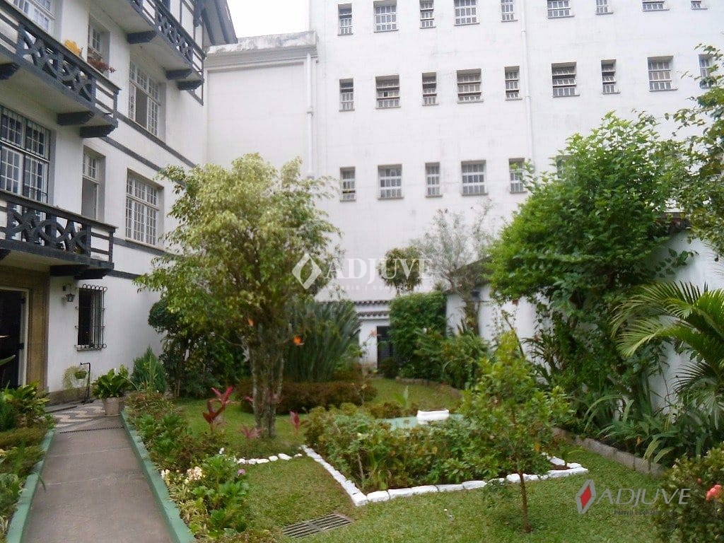 Apartamento à venda com 1 quarto, 30m² - Foto 2