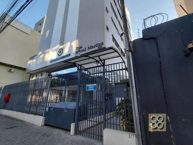 Apartamento 1 quarto e 1 banheiro, para alugar, no bairro Centro em Curitiba