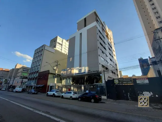 Apartamento 1 quarto e 1 banheiro, para alugar, no bairro Centro em Curitiba