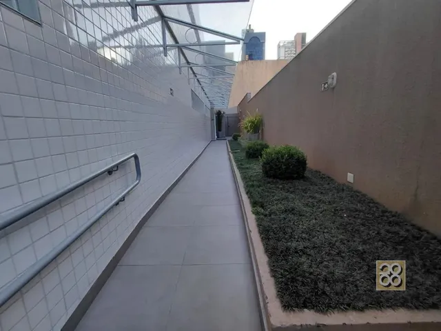 Apartamento 1 quarto e 1 banheiro, para alugar, no bairro Centro em Curitiba