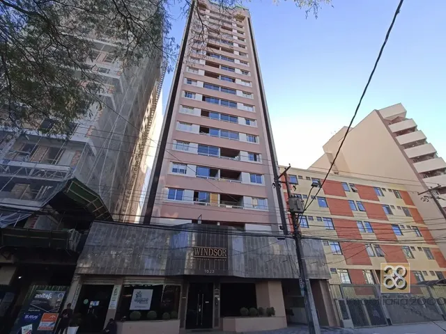 Apartamento 1 quarto e 1 banheiro, para alugar, no bairro Centro em Curitiba