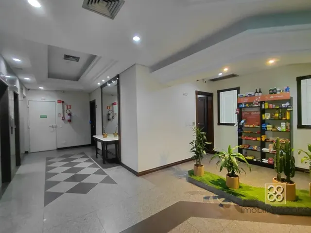 Apartamento 1 quarto e 1 banheiro, para alugar, no bairro Centro em Curitiba