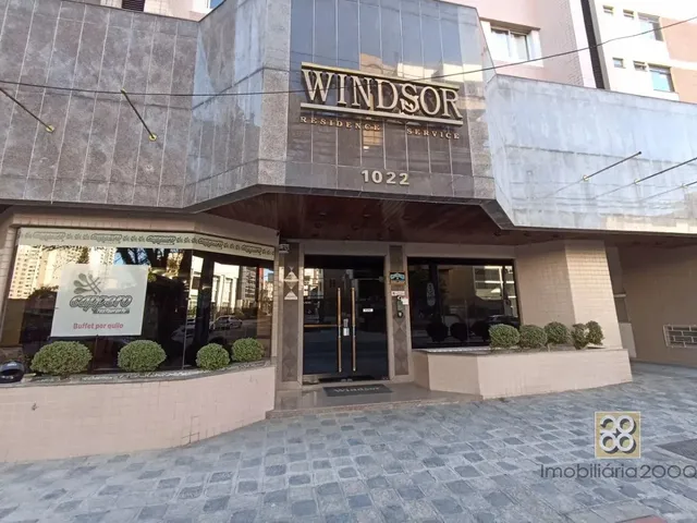 Apartamento 1 quarto e 1 banheiro, para alugar, no bairro Centro em Curitiba