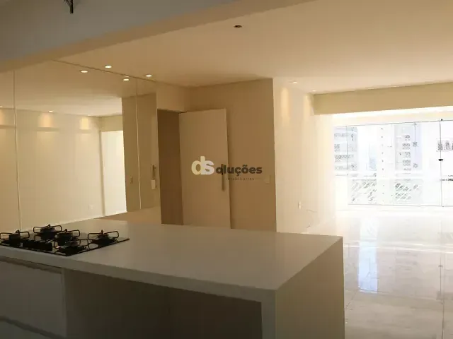 Apartamento 3 quartos e 3 banheiros, à venda, no bairro Vila Romana em São Paulo