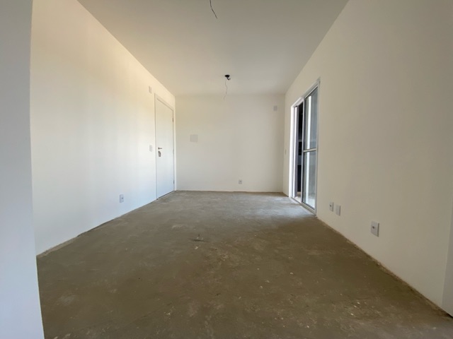 Apartamento com 65m² 2 quartos e 1 banheiro, à venda ou para alugar, no bairro Centro em Pelotas