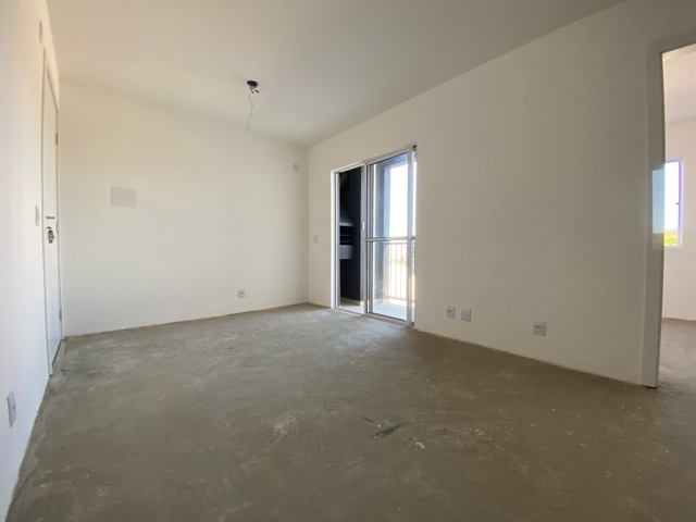 Apartamento com 65m² 2 quartos e 1 banheiro, à venda ou para alugar, no bairro Centro em Pelotas
