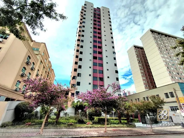 Apartamento 3 quartos e 2 banheiros, para alugar, no bairro Rebouças em Curitiba