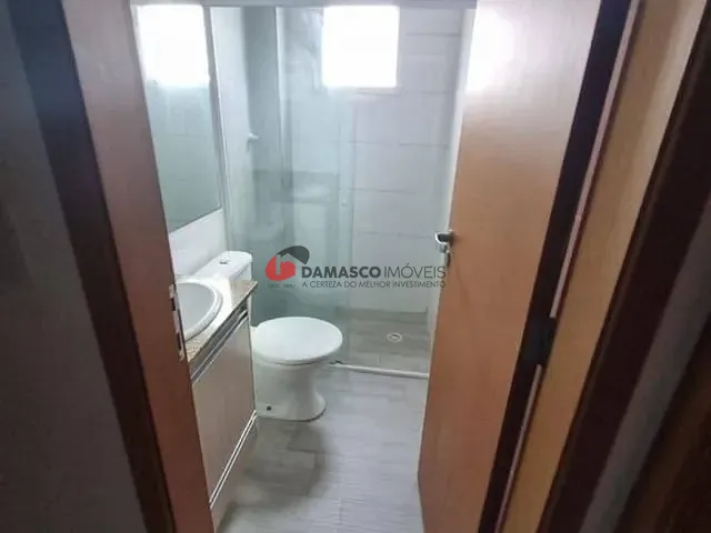 Apartamento 2 quartos e 1 banheiro, para alugar, no bairro Vila Sacadura Cabral em Santo André