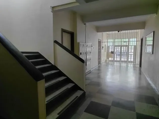 Apartamento 3 quartos e 1 banheiro, para alugar, no bairro Centro em Curitiba
