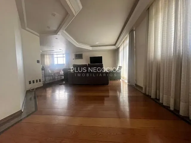 Apartamento com 212m² 3 quartos e 5 banheiros, à venda, no bairro Centro em Sorocaba