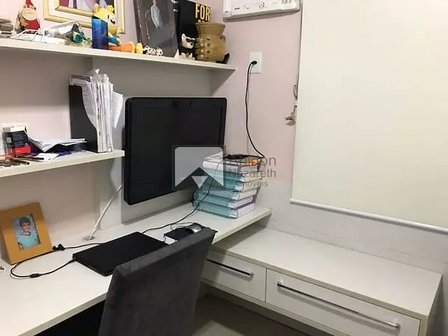 Apartamento com 85m² 2 quartos e 1 banheiro, à venda, no bairro Icaraí em Niterói