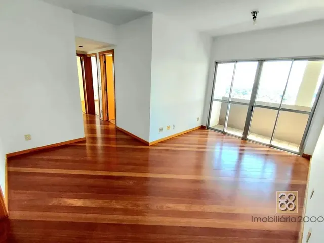 Apartamento 3 quartos e 2 banheiros, para alugar, no bairro Cristo Rei em Curitiba