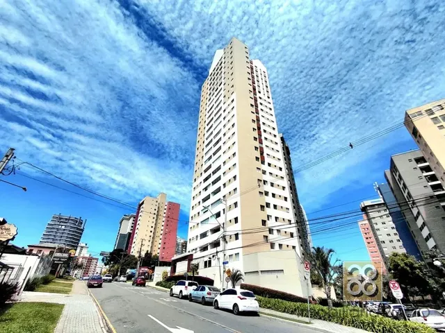 Apartamento 3 quartos e 1 banheiro, para alugar, no bairro Cristo Rei em Curitiba