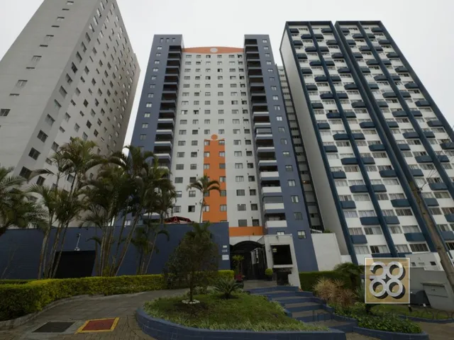 Apartamento 2 quartos e 1 banheiro, à venda, no bairro Cristo Rei em Curitiba