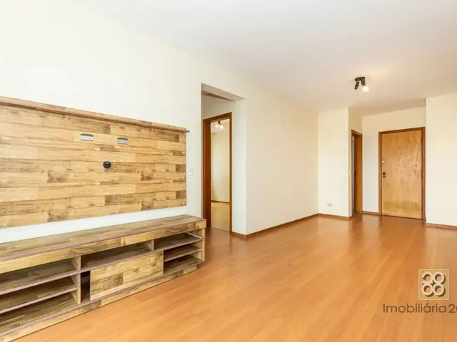 Apartamento 2 quartos e 1 banheiro, à venda, no bairro Cristo Rei em Curitiba