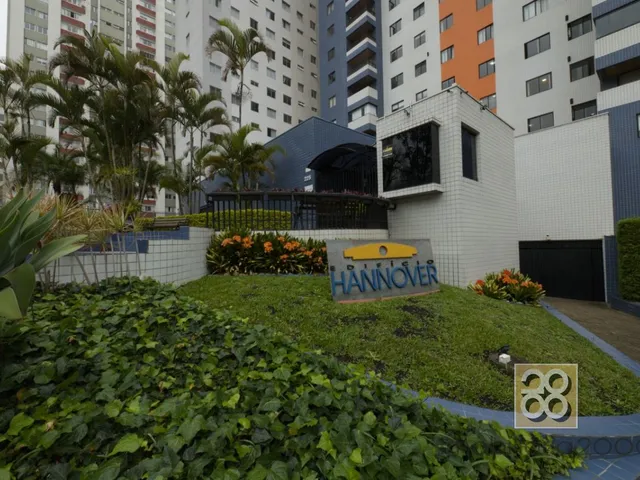 Apartamento 2 quartos e 1 banheiro, à venda, no bairro Cristo Rei em Curitiba