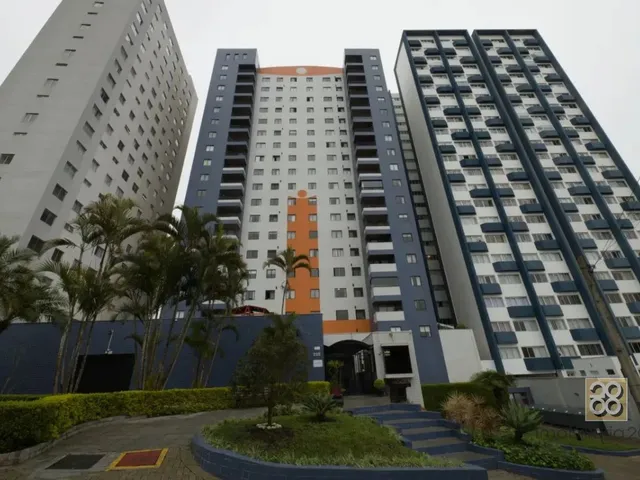 Apartamento 2 quartos e 1 banheiro, à venda, no bairro Cristo Rei em Curitiba