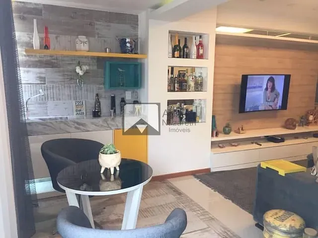 Apartamento com 140m² 3 quartos e 1 banheiro, à venda, no bairro Icaraí em Niterói