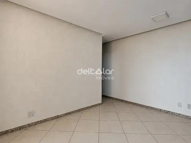 Apartamento com 72m² 2 quartos e 1 banheiro, para alugar, no bairro Planalto em Belo Horizonte