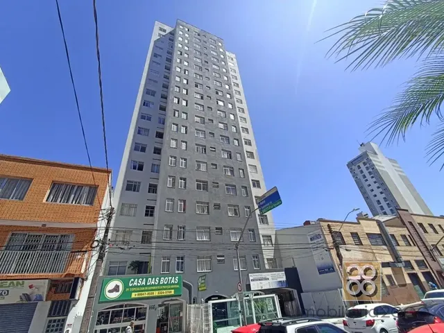 Apartamento 1 quarto e 1 banheiro, para alugar, no bairro Centro em Curitiba