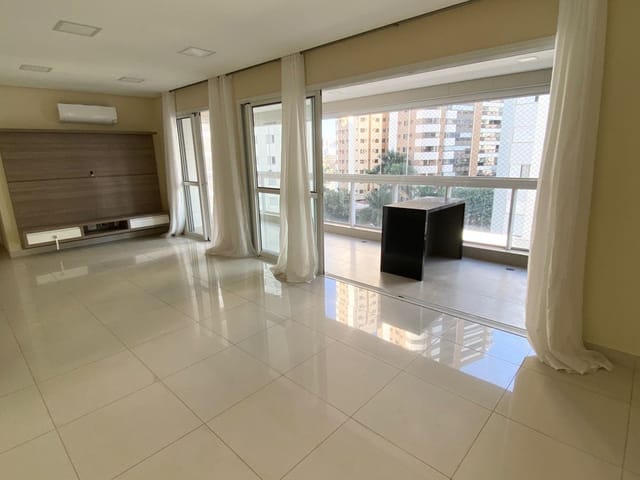 Apartamento com 229m² 3 quartos e 3 banheiros, à venda, no bairro Gleba Palhano em Londrina