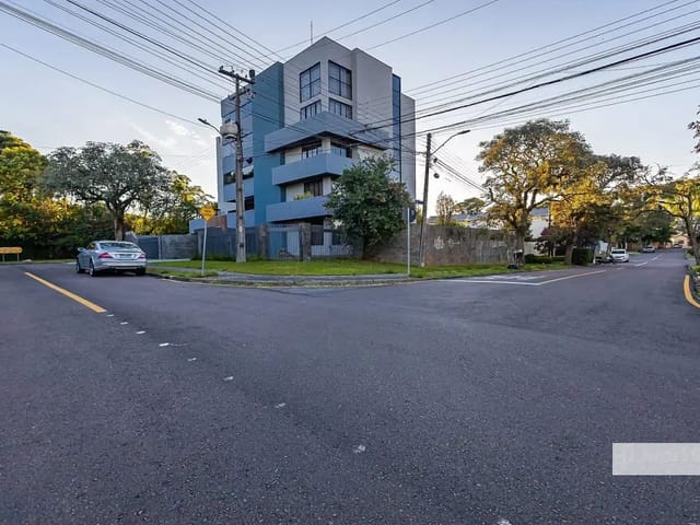 Apartamento 4 quartos e 4 banheiros, à venda, no bairro Bacacheri em Curitiba