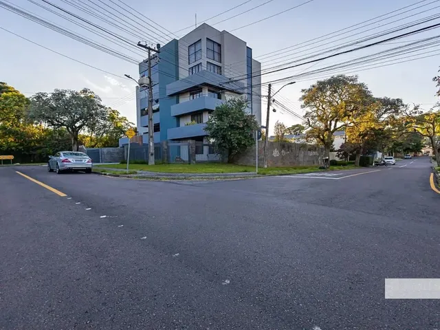 Apartamento 4 quartos e 4 banheiros, à venda, no bairro Bacacheri em Curitiba