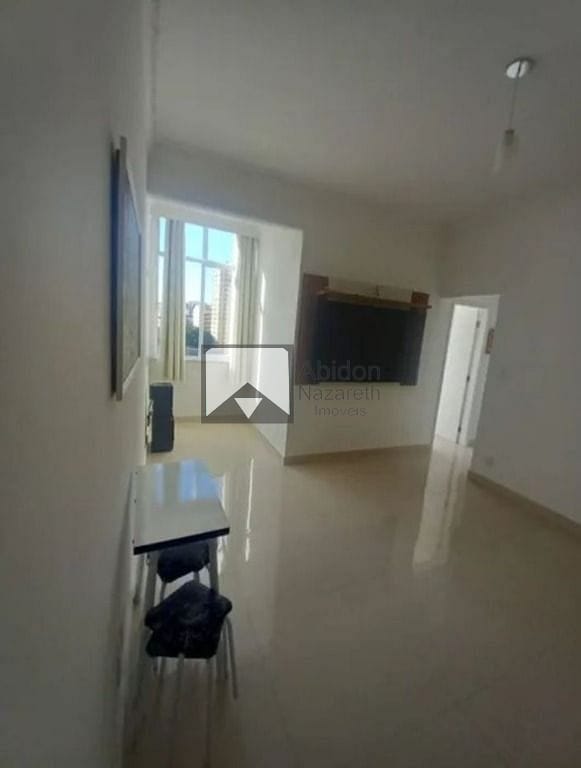 Apartamento à venda com 2 quartos, 75m² - Foto 7