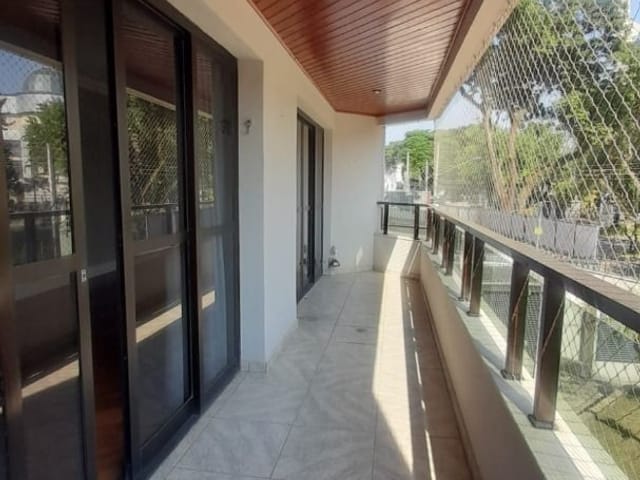 Apartamento com 154m² 4 quartos e 3 banheiros, à venda, no bairro Jardim São Dimas em São José dos Campos