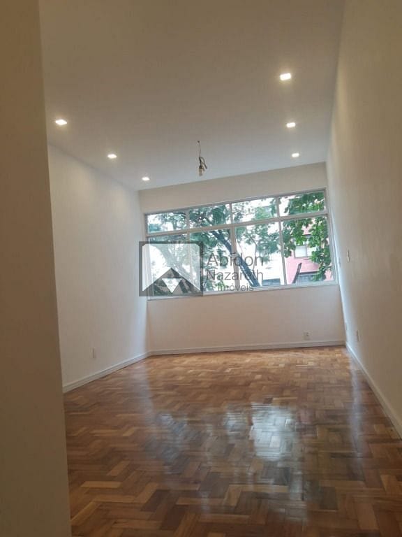 Apartamento à venda com 2 quartos, 80m² - Foto 28