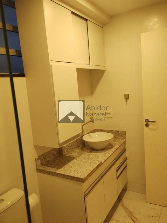 Apartamento à venda com 2 quartos, 80m² - Foto 3