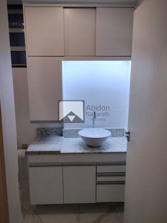 Apartamento à venda com 2 quartos, 80m² - Foto 4