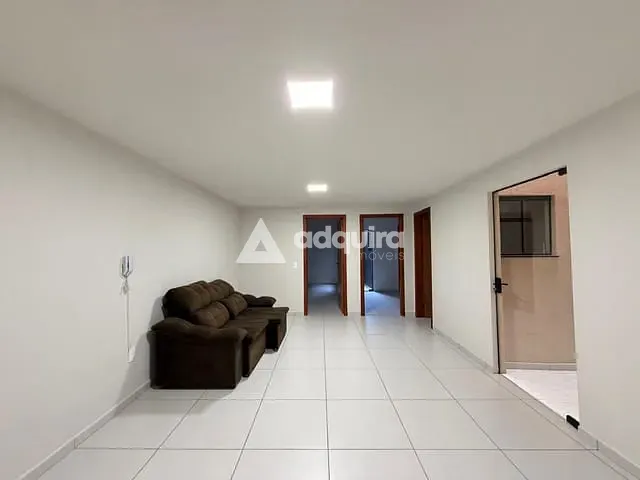 Apartamento 2 quartos e 2 banheiros, para alugar, no bairro Centro em Ponta Grossa