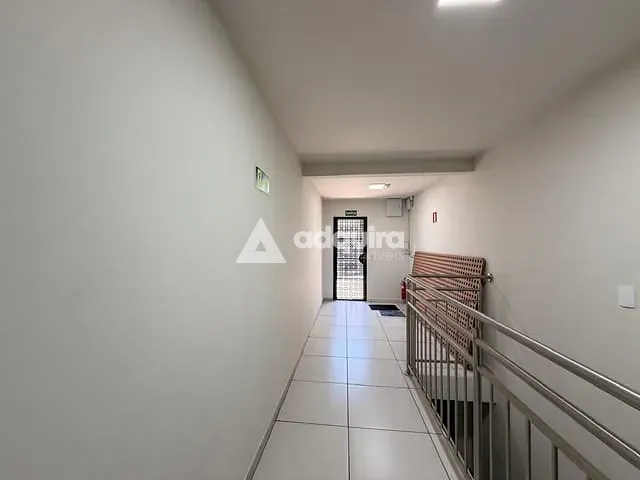 Apartamento 2 quartos e 2 banheiros, para alugar, no bairro Centro em Ponta Grossa