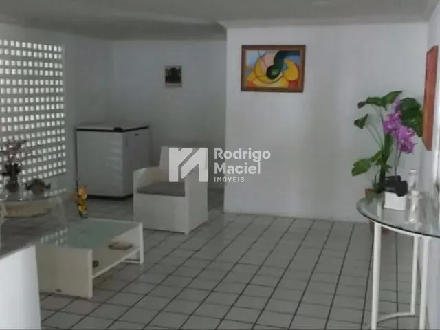 Apartamento com 96m² 2 quartos e 2 banheiros, à venda, no bairro Torre em Recife