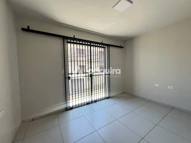 Apartamento 1 quarto e 1 banheiro, para alugar, no bairro Centro em Ponta Grossa