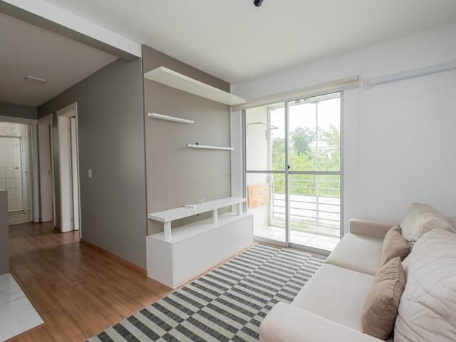 Apartamento com 62m² 2 quartos e 1 banheiro, para alugar, no bairro Centro em Pelotas