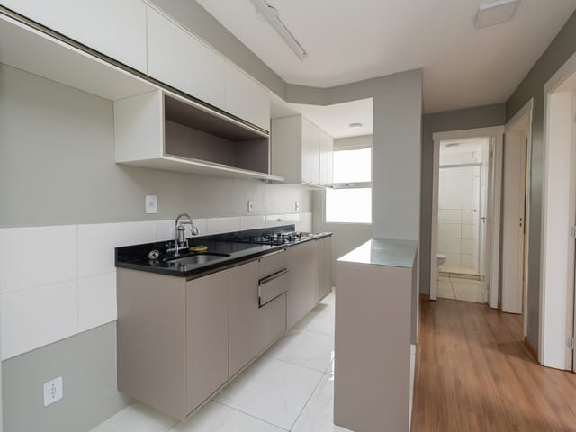 Apartamento com 62m² 2 quartos e 1 banheiro, para alugar, no bairro Centro em Pelotas