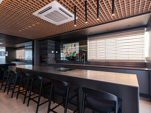 Apartamento com 441m² 3 quartos e 5 banheiros, à venda, no bairro Bela Suiça em Londrina