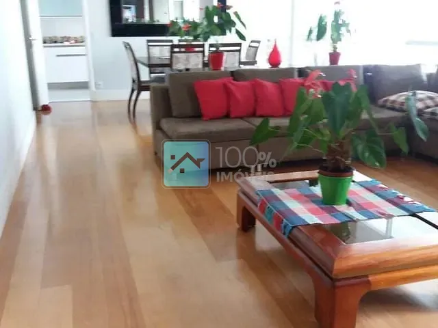 Apartamento à venda, no bairro Vila Adyana em São José dos Campos
