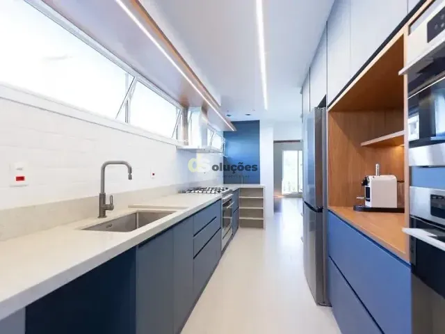 Apartamento 3 quartos e 3 banheiros, à venda, no bairro Itaim Bibi em São Paulo