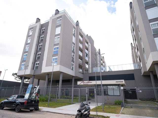 Apartamento 3 quartos e 2 banheiros, à venda ou para alugar, no bairro Três Vendas em Pelotas