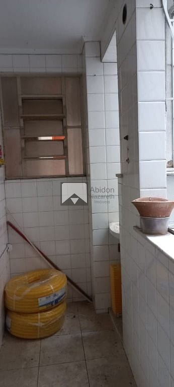 Apartamento à venda com 2 quartos, 70m² - Foto 2