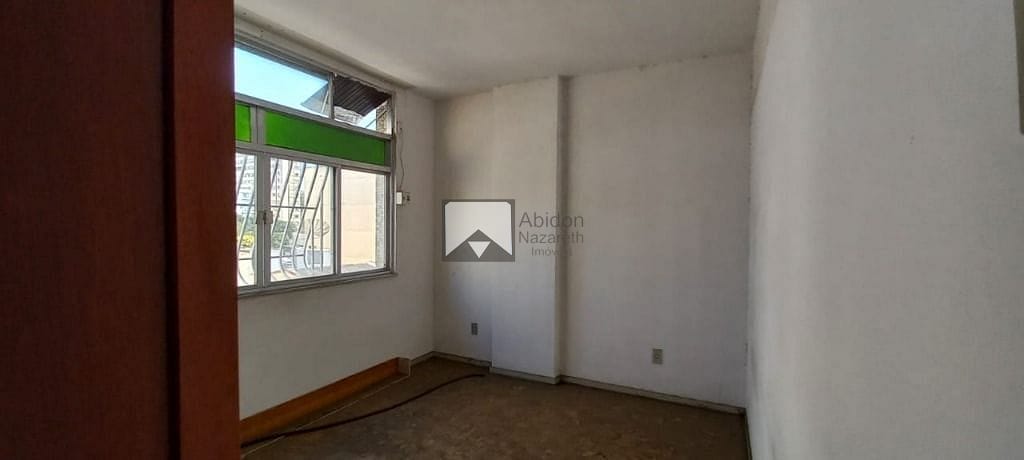 Apartamento à venda com 2 quartos, 70m² - Foto 7