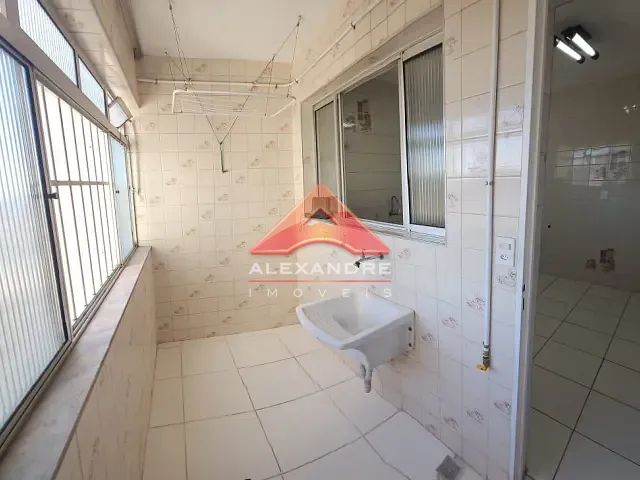 Apartamento com 92m² 3 quartos e 1 banheiro, à venda, no bairro Jardim Ismênia em São José dos Campos