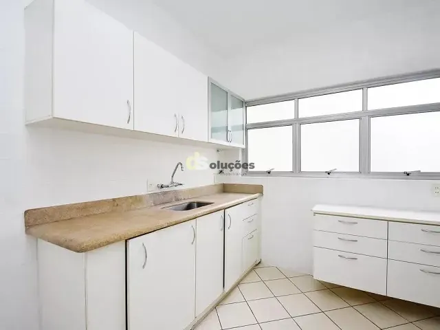 Apartamento 3 quartos e 2 banheiros, à venda ou para alugar, no bairro Jardim Paulista em São Paulo