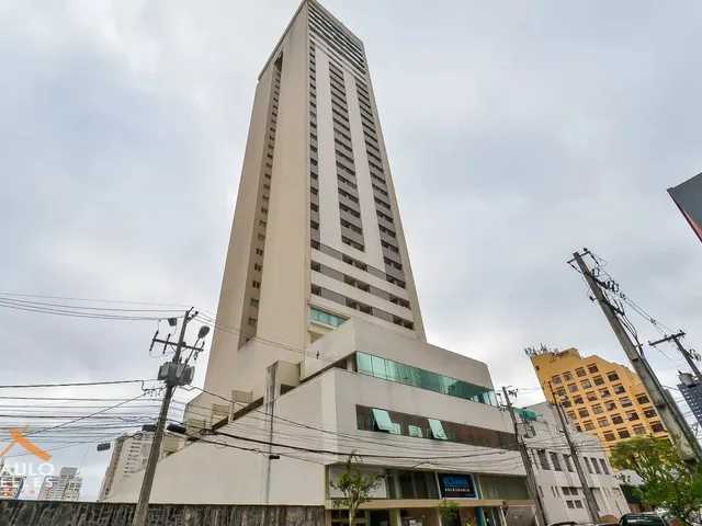 Apartamento 1 quarto e 1 banheiro, para alugar, no bairro Centro em Curitiba