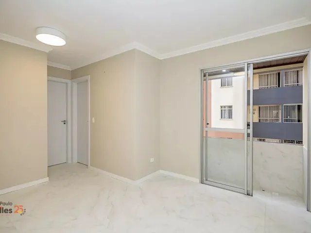 Apartamento 2 quartos e 1 banheiro, para alugar, no bairro Vila Izabel em Curitiba