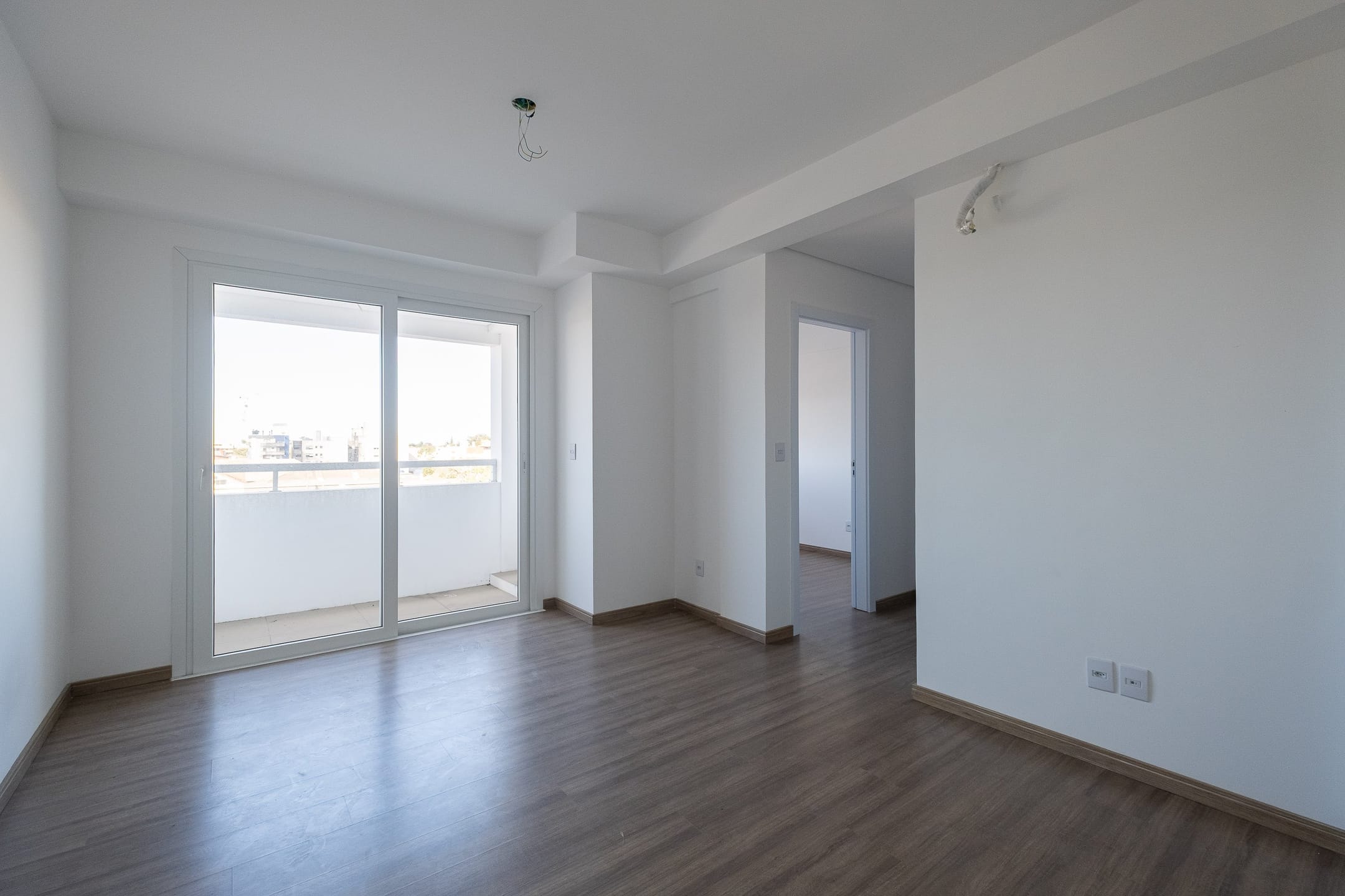 Apartamento à venda com 73,10m²  no Solarium Araújo: 2 dormitórios  (sendo um deles suíte), sacada, churrasqueira e infraestrutura!