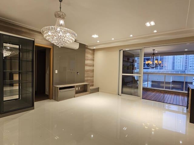 Apartamento com 195m² 3 quartos e 5 banheiros, para alugar, no bairro Gleba Palhano em Londrina